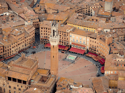 FEAST - Piazza del campo